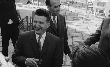 Kép az Autobiografia lui Nicolae Ceauşescu / Nicolae Ceauşescu önéletrajza című filmből